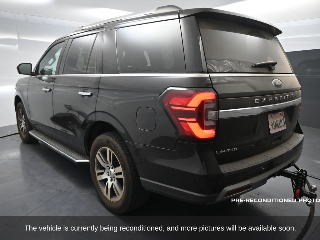 2022 Ford Expedition Limited Image 5 of 8