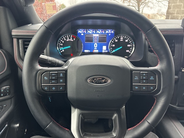 2022 Ford Expedition Limited Image 15 of 36