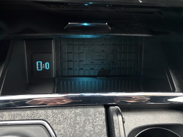 2022 Ford Expedition Limited Image 32 of 36