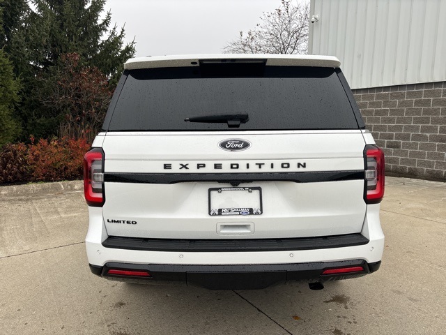 2022 Ford Expedition Limited Image 6 of 36