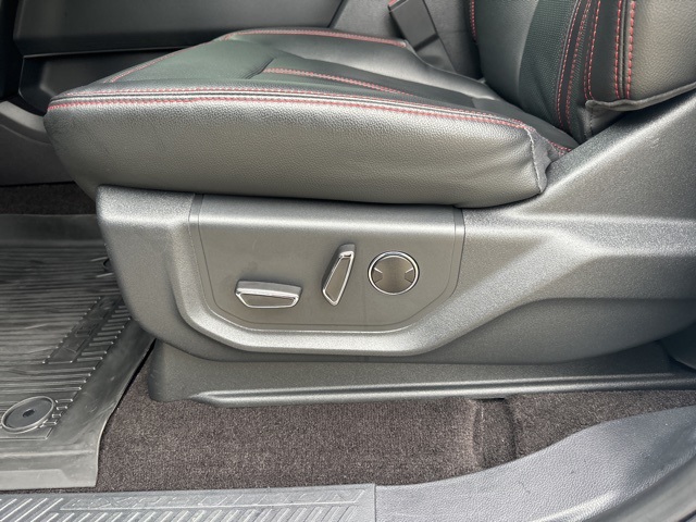 2022 Ford Expedition Limited Image 11 of 36