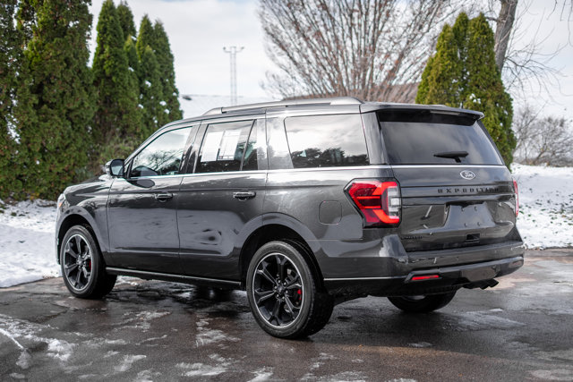 2022 Ford Expedition Limited Image 8 of 41