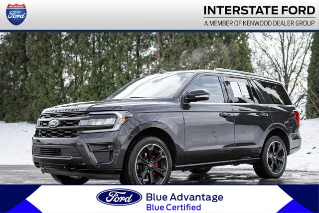 2022 Ford Expedition Limited Image 2 of 41