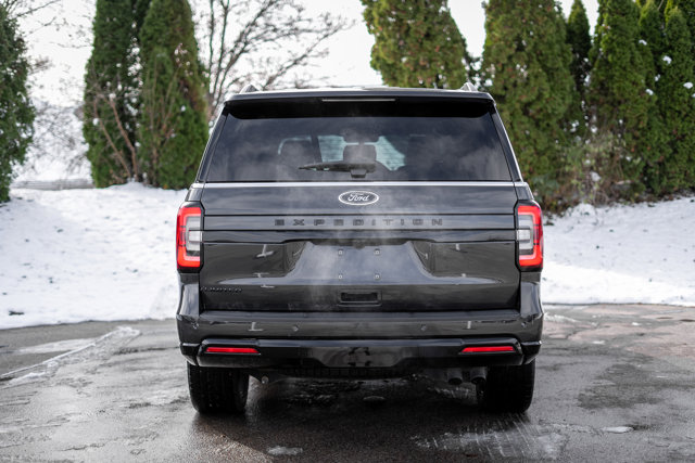 2022 Ford Expedition Limited Image 7 of 41