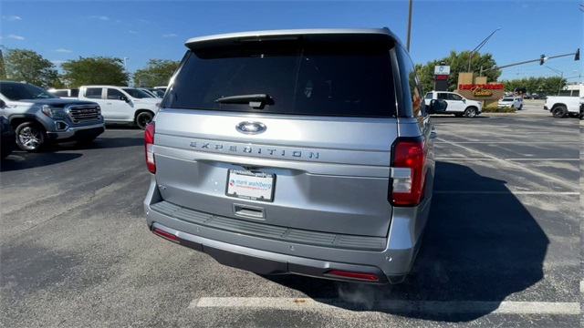 2022 Ford Expedition XLT Image 9 of 25