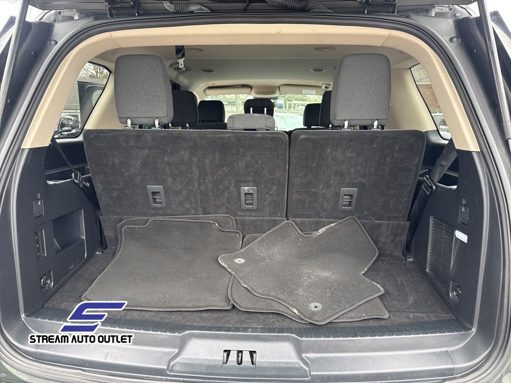 Vehicle image 31 of 40
