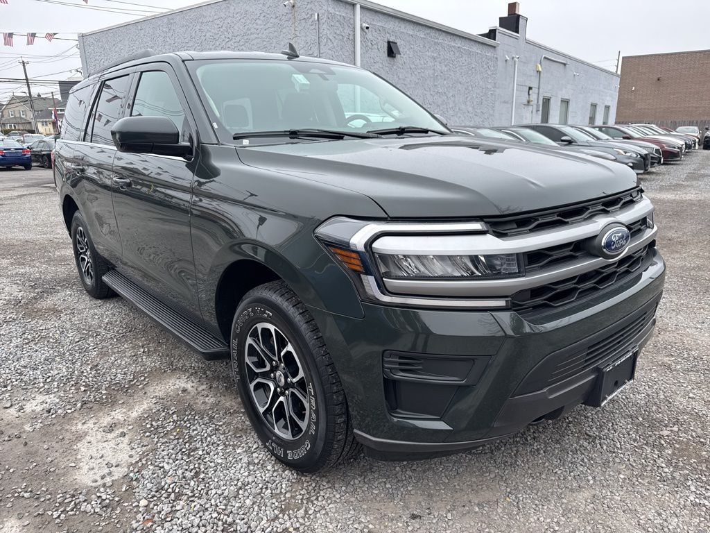 Vehicle image 6 of 40
