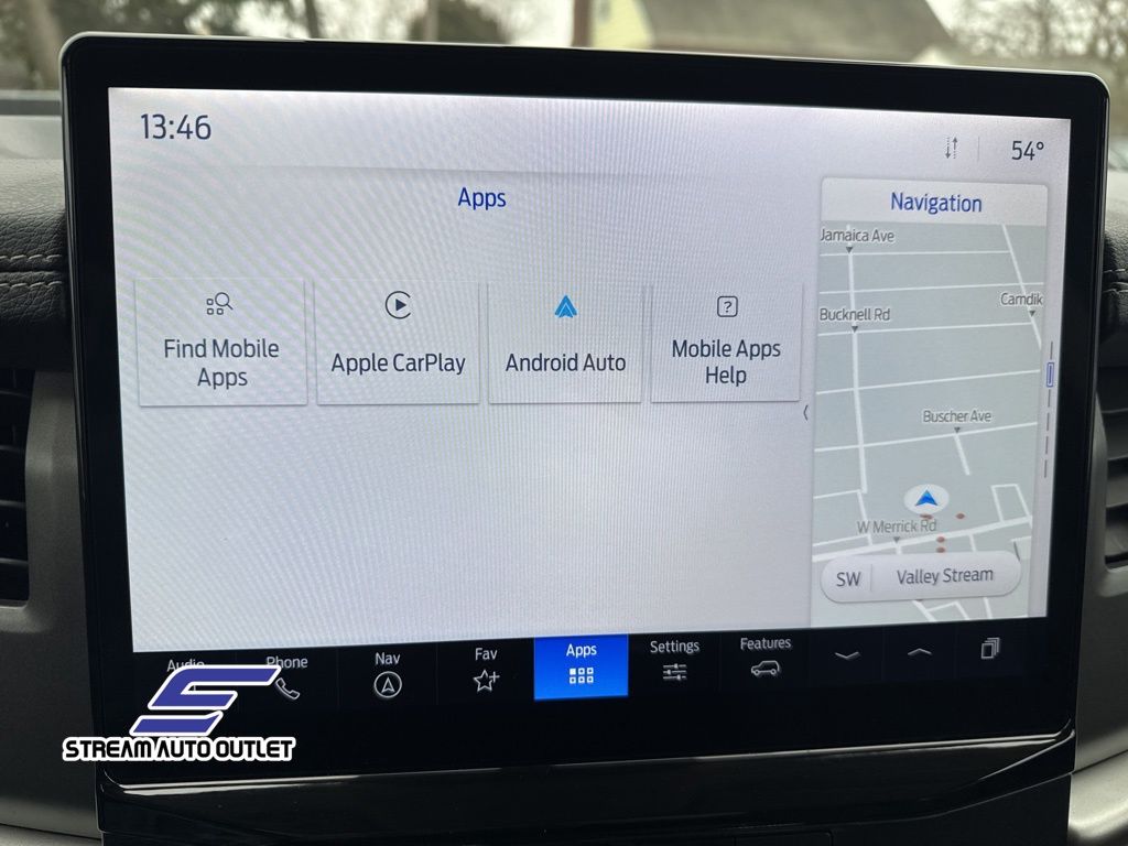 Vehicle image 22 of 40
