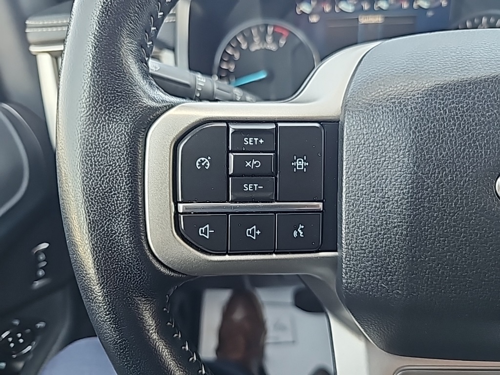 Vehicle image 22 of 29