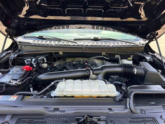 Vehicle image 28 of 39