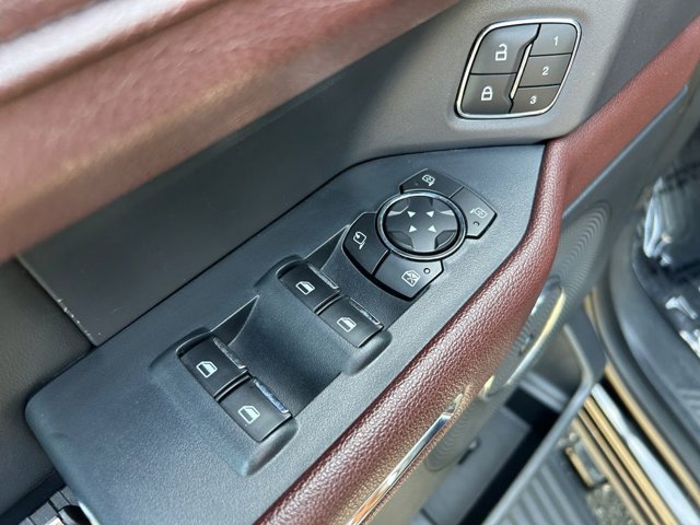 Vehicle image 22 of 39