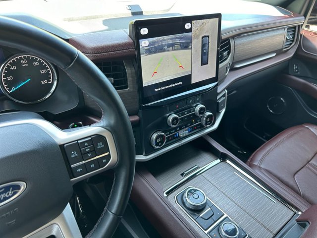 Vehicle image 18 of 39