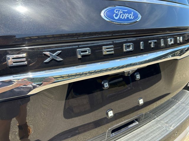 Vehicle image 30 of 39