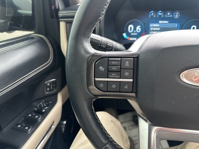 Vehicle image 61 of 64