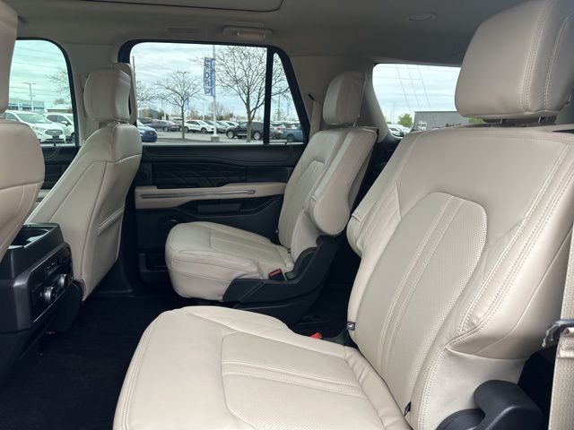 Vehicle image 23 of 64