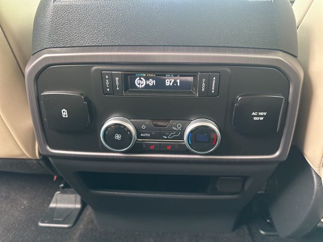 Vehicle image 25 of 64