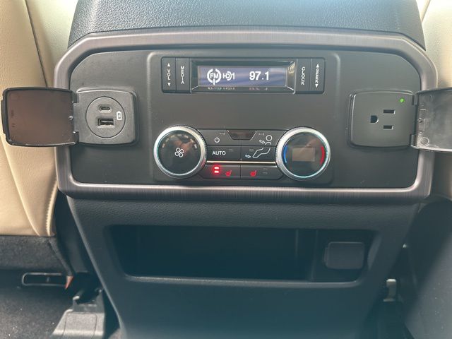 Vehicle image 26 of 64