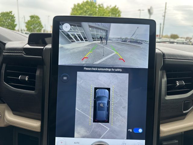 Vehicle image 41 of 64