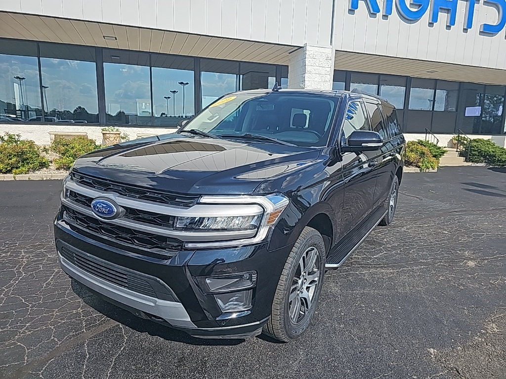 Vehicle image 2 of 32