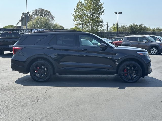 Vehicle image 4 of 28