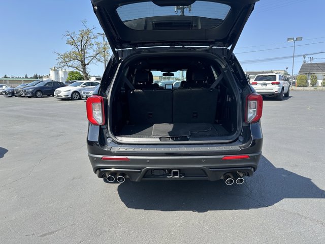 Vehicle image 15 of 28