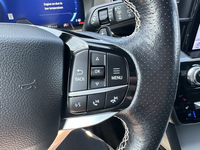 Vehicle image 23 of 28