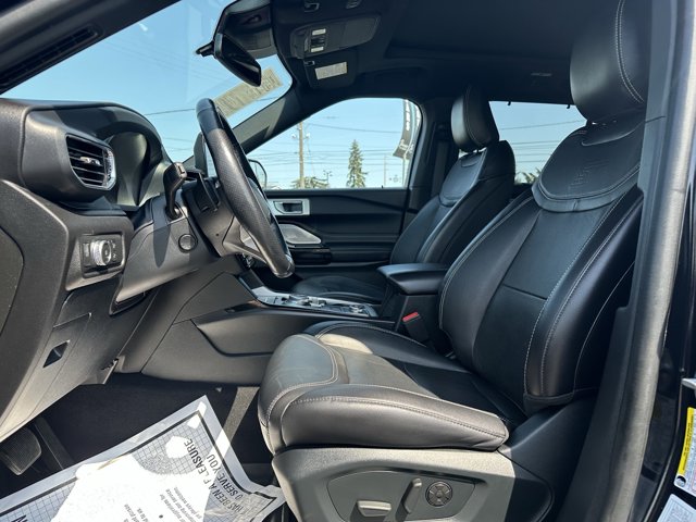 Vehicle image 19 of 28