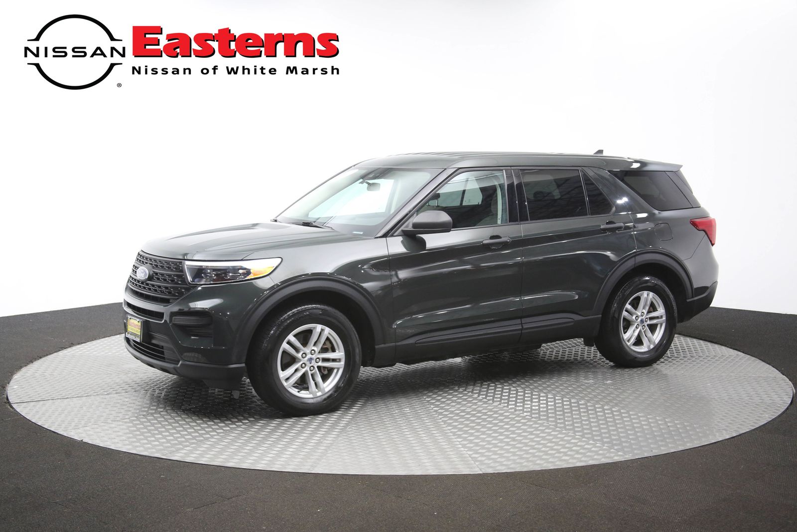 2022 Ford Explorer Base Image 3 of 64