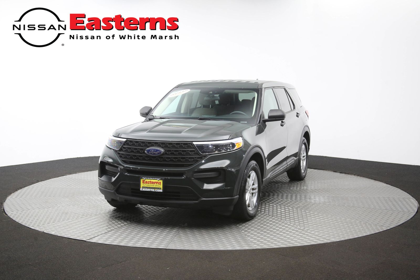 2022 Ford Explorer Base Image 1 of 64