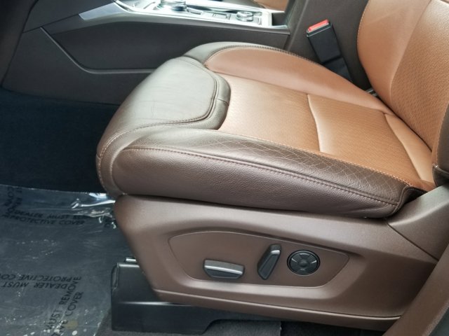 Vehicle image 19 of 54