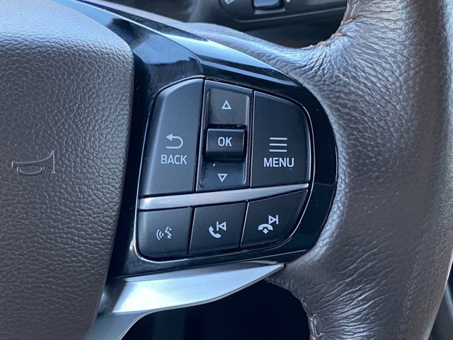 Vehicle image 32 of 54