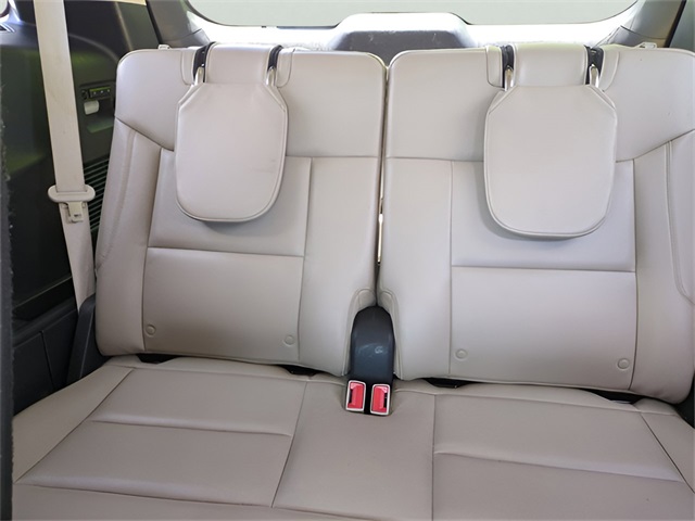 Vehicle image 9 of 39