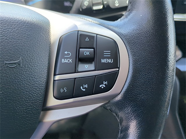 Vehicle image 24 of 39