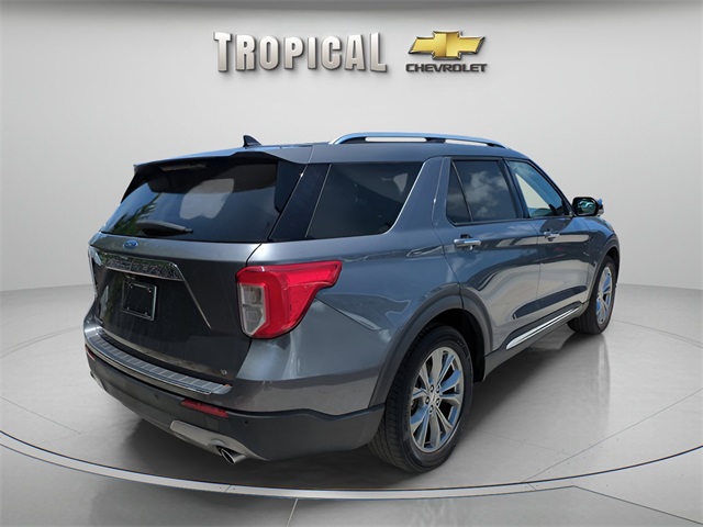 Vehicle image 4 of 39