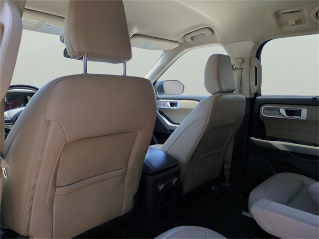Vehicle image 12 of 39