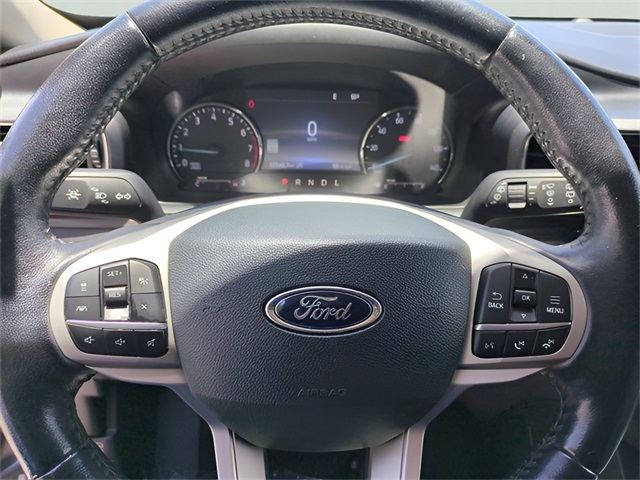 Vehicle image 21 of 39