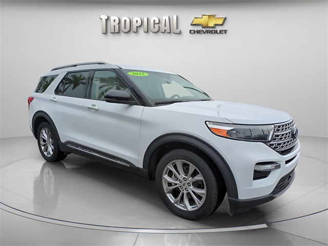 Vehicle image 3 of 35