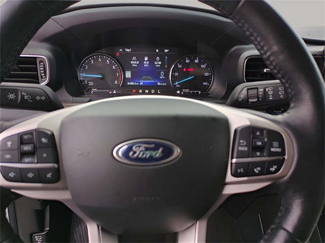 Vehicle image 20 of 35