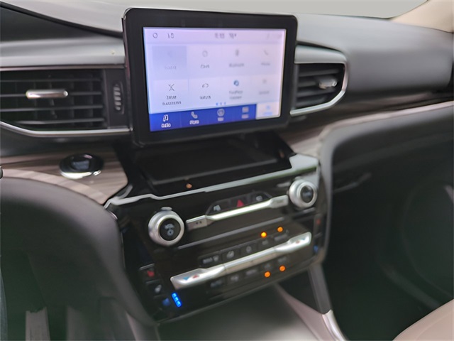 Vehicle image 23 of 35