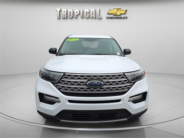 Vehicle image 2 of 35