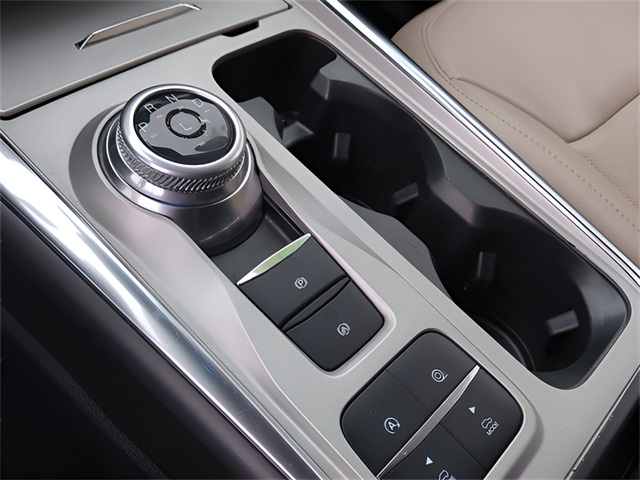 Vehicle image 26 of 35