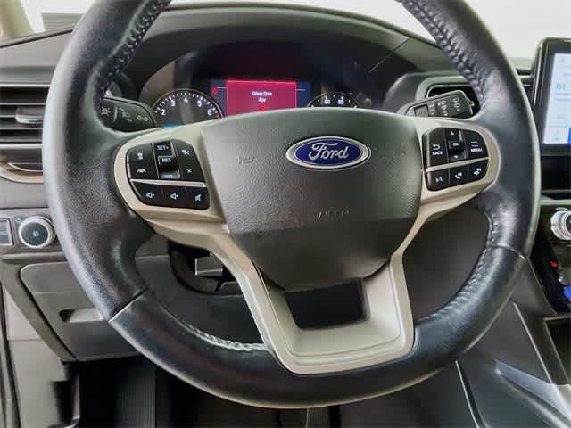 Vehicle image 15 of 38