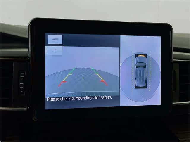 Vehicle image 18 of 38