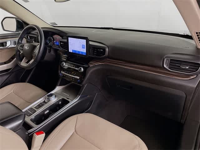 Vehicle image 35 of 38