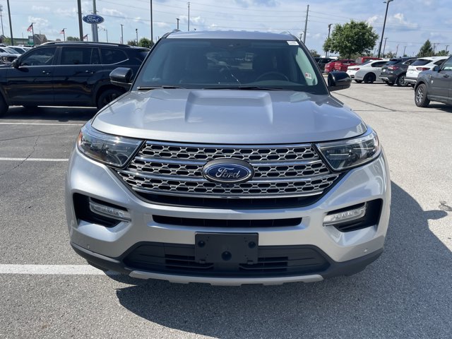Vehicle image 2 of 32