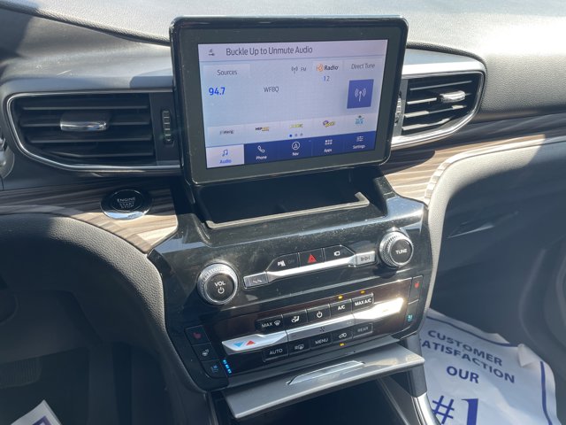 Vehicle image 22 of 32