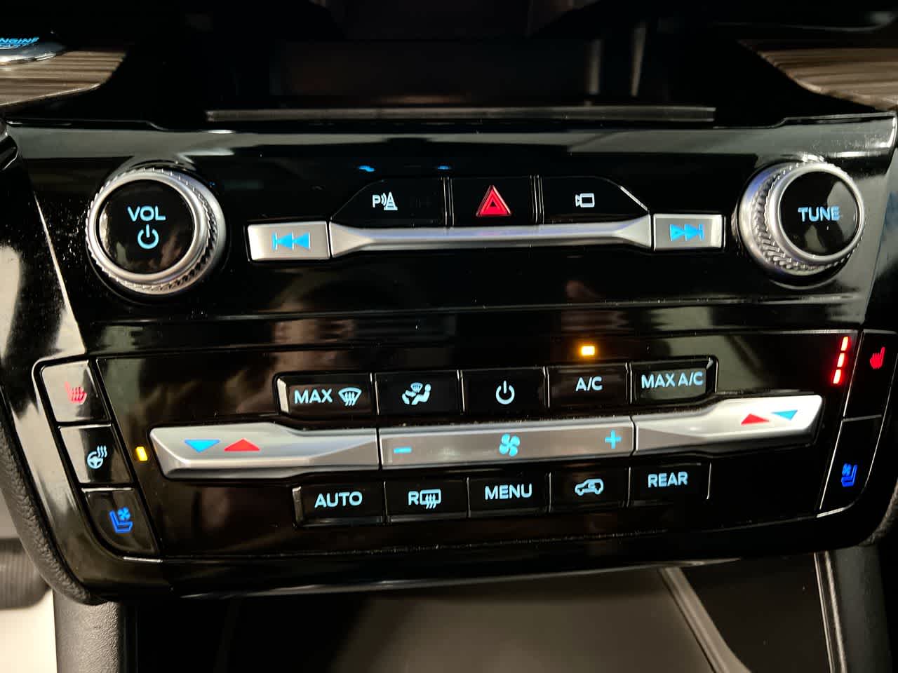 Vehicle image 12 of 19