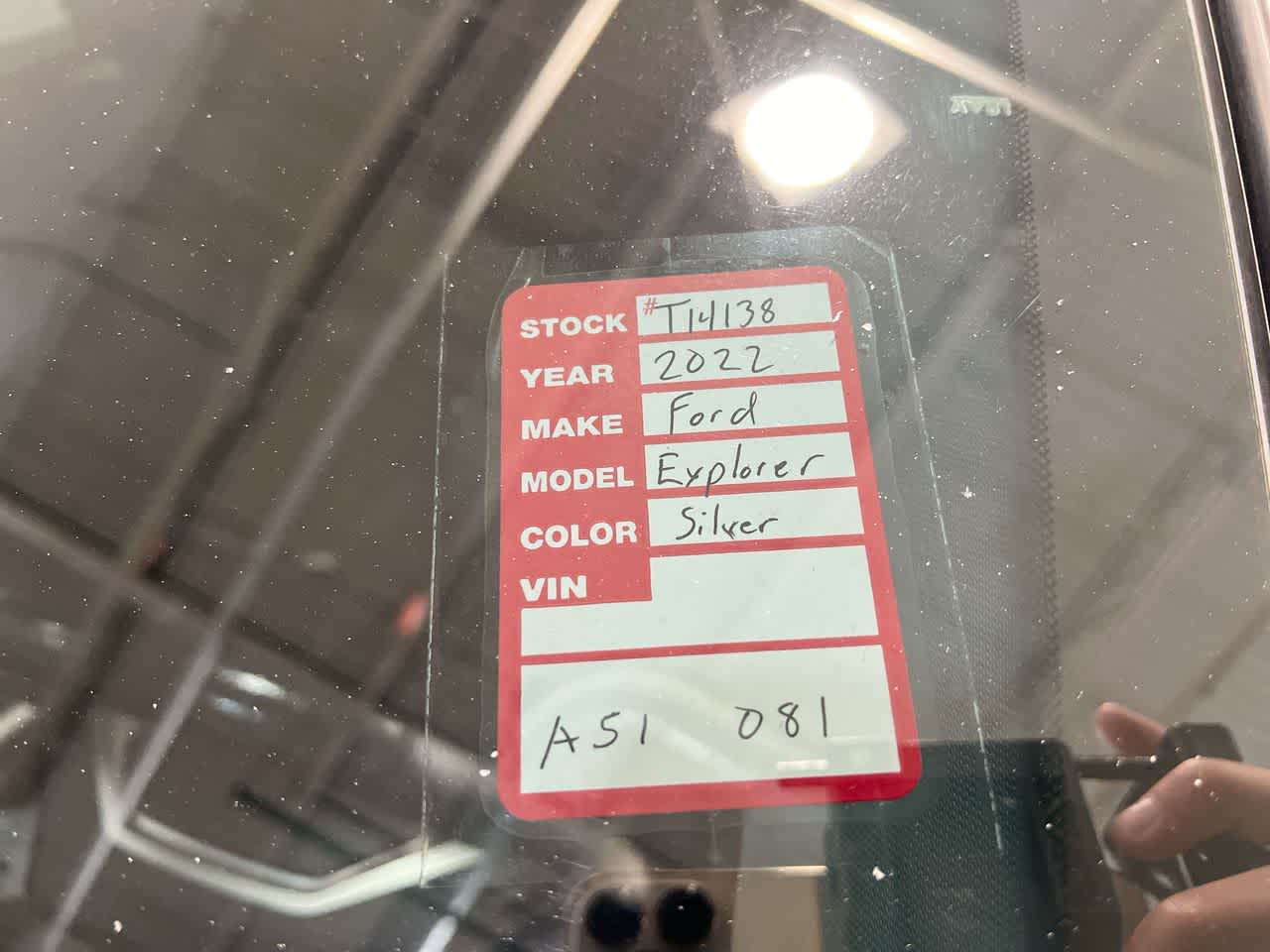 Vehicle image 18 of 19