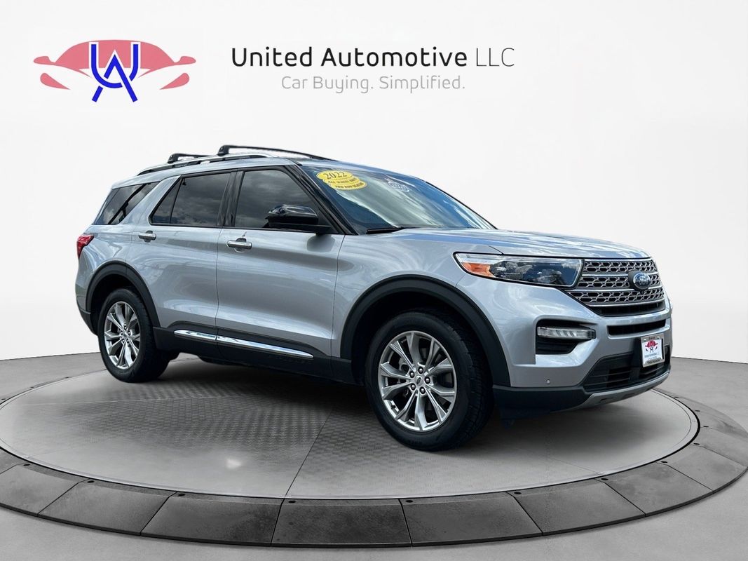 Vehicle image 3 of 33