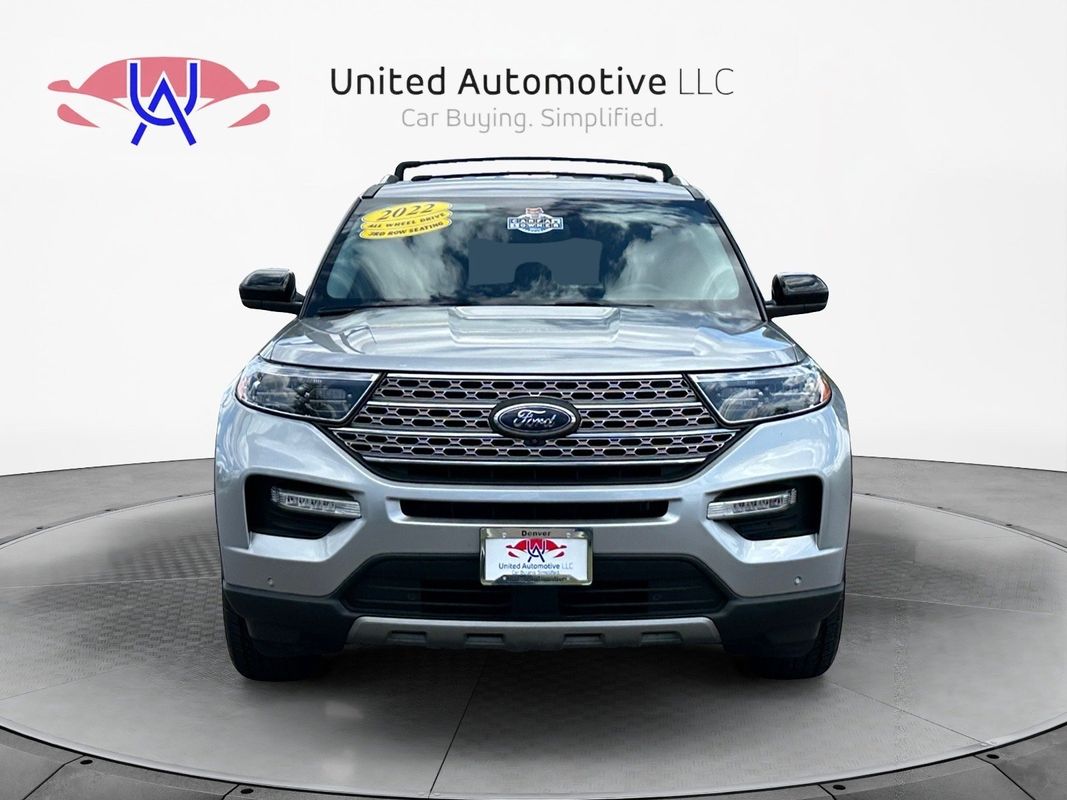 Vehicle image 2 of 33